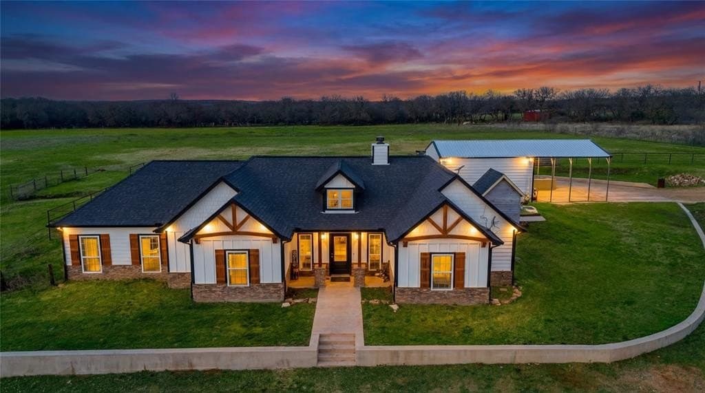 10.01 acres in Wise County