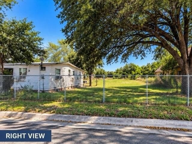 0.16 acres in Brooks County - photo 3