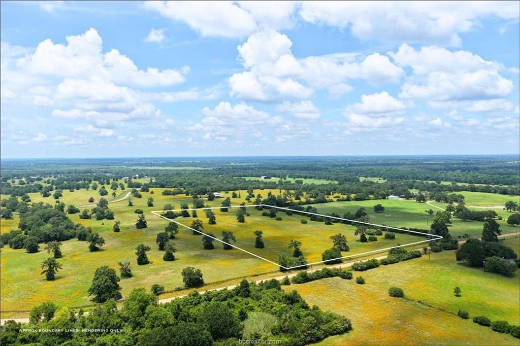 13 acres in Burleson County