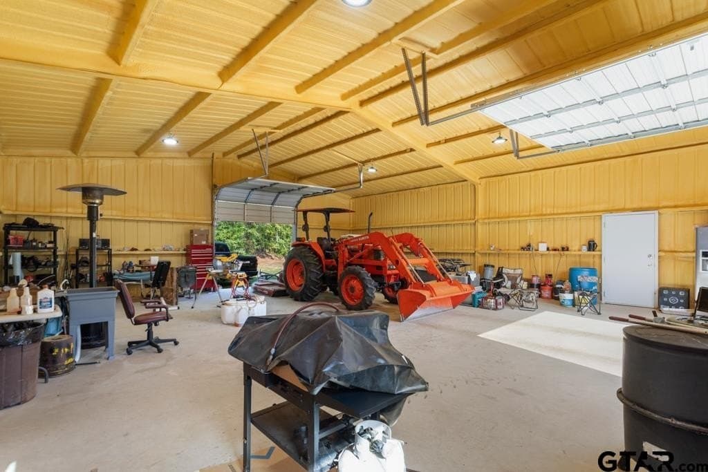 110.91 acres in Smith County - photo 44
