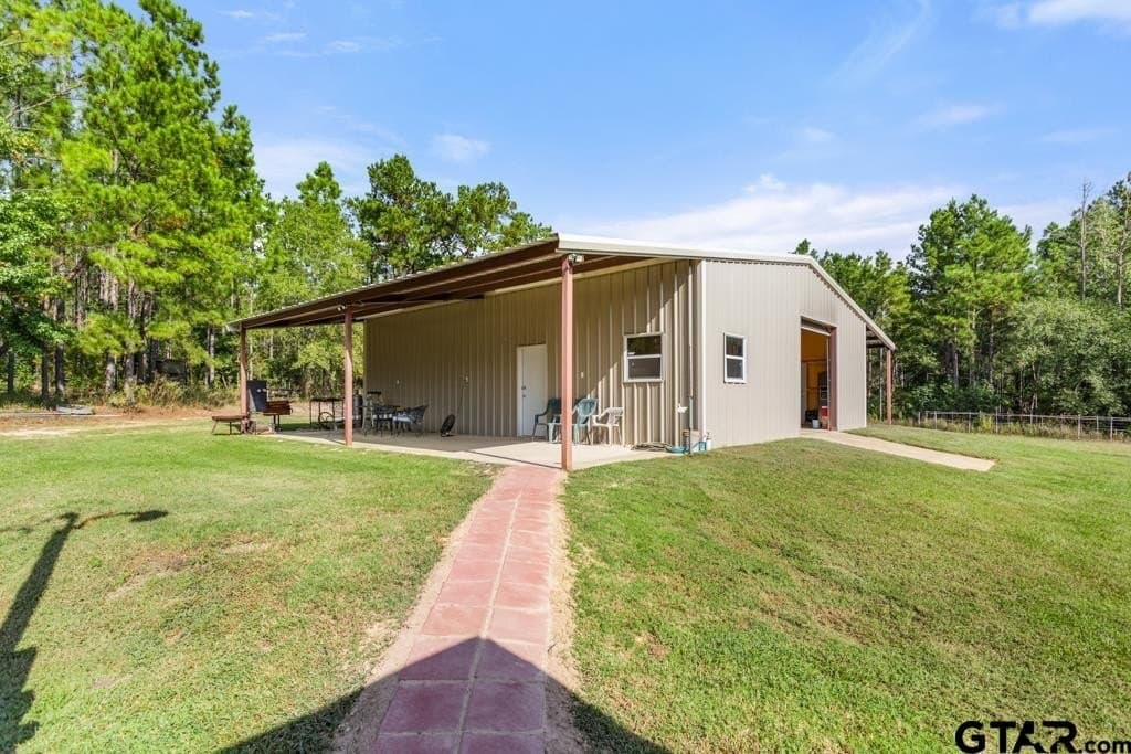110.91 acres in Smith County - photo 8