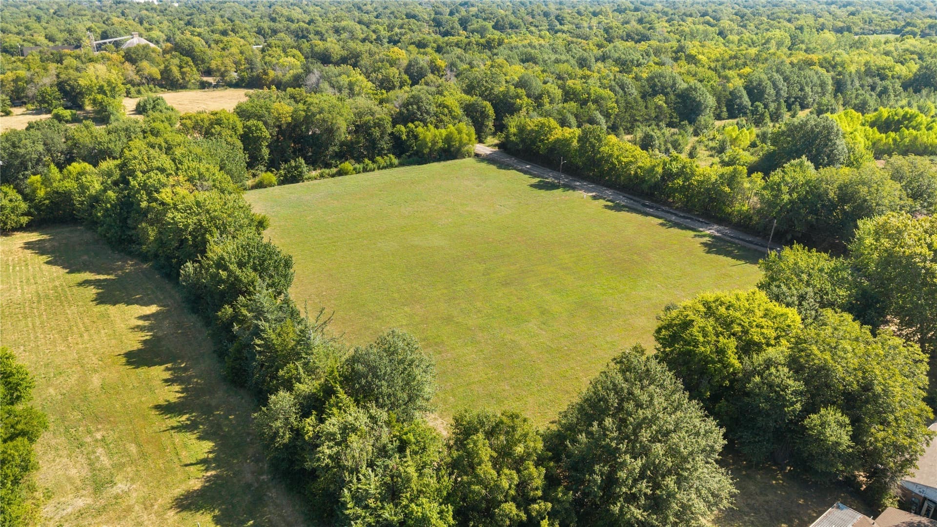 3.2 acres in Lamar County - photo 5