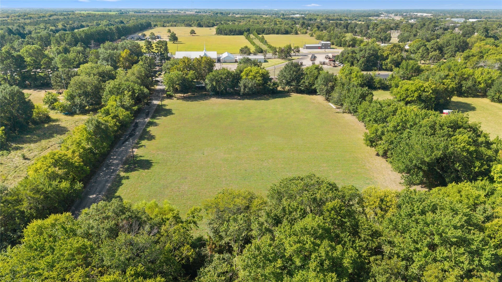 3.2 acres in Lamar County - photo 2