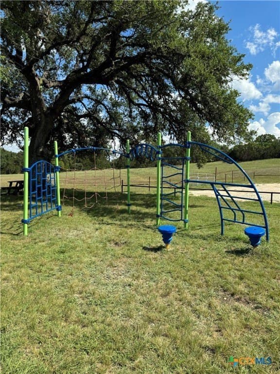 0.25 acres in Comal County - photo 21