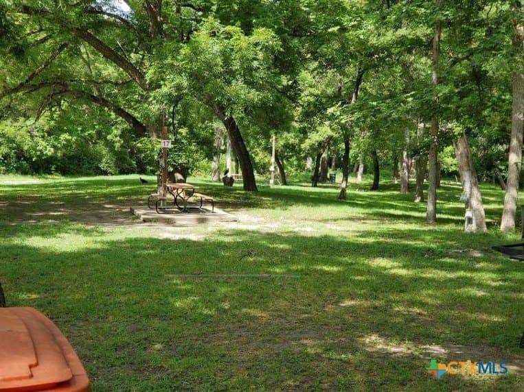 0.25 acres in Comal County - photo 27