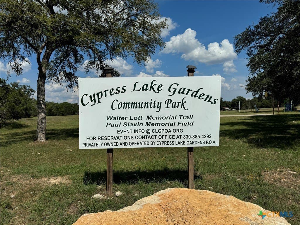 0.25 acres in Comal County - photo 17