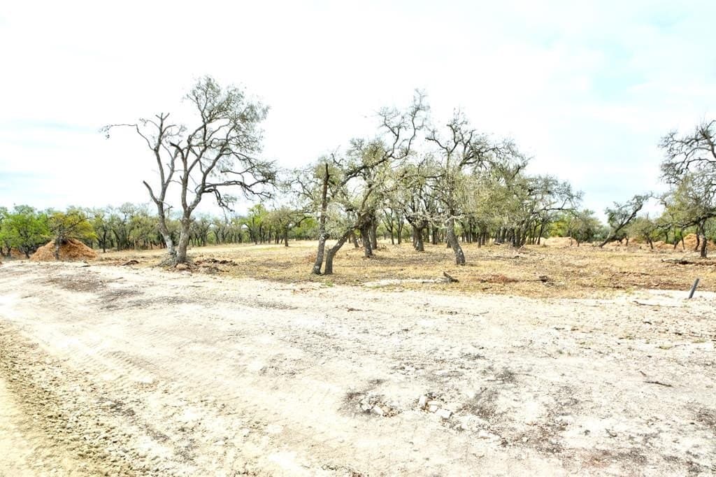 7.5 acres in Kerr County - photo 17