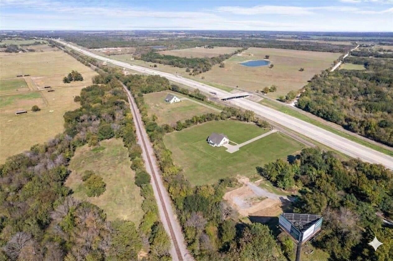 4.4 acres in Navarro County - photo 4