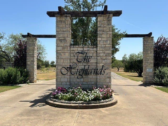 0.13 acres in Hill County - photo 6