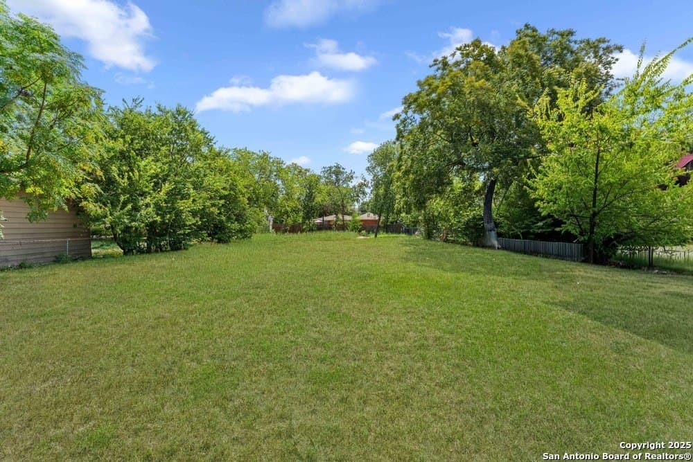 0.22 acres in Bexar County gallery image 4