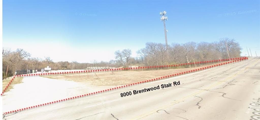 1.19 acres in Tarrant County gallery image 2