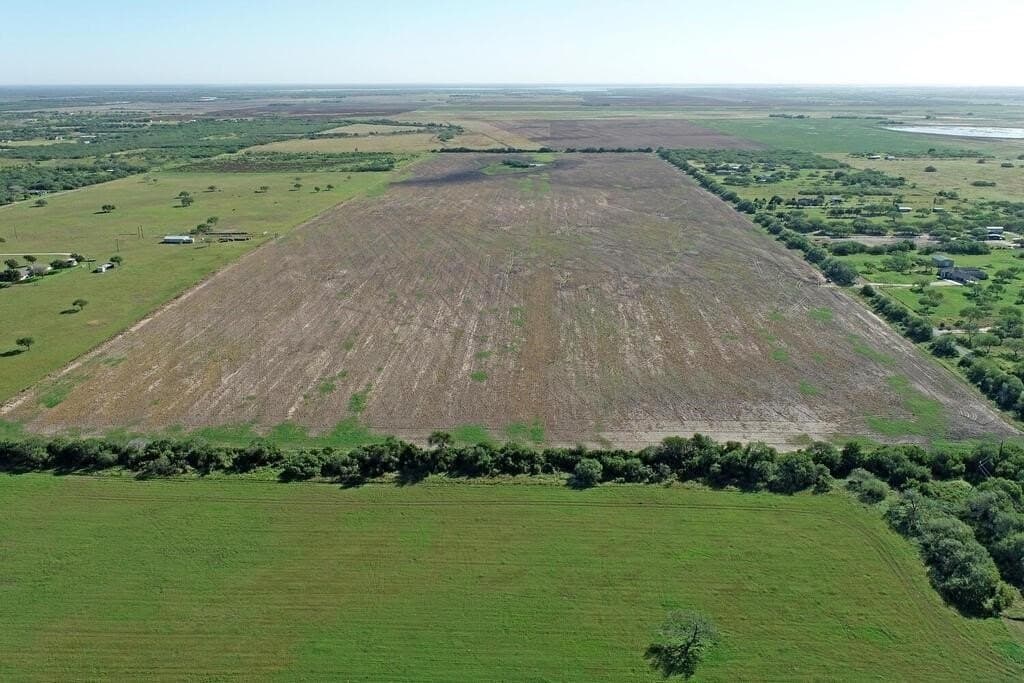 10 acres in Kleberg County gallery image 4