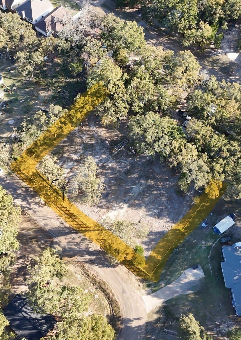 0.73 acres in Henderson County gallery image 4