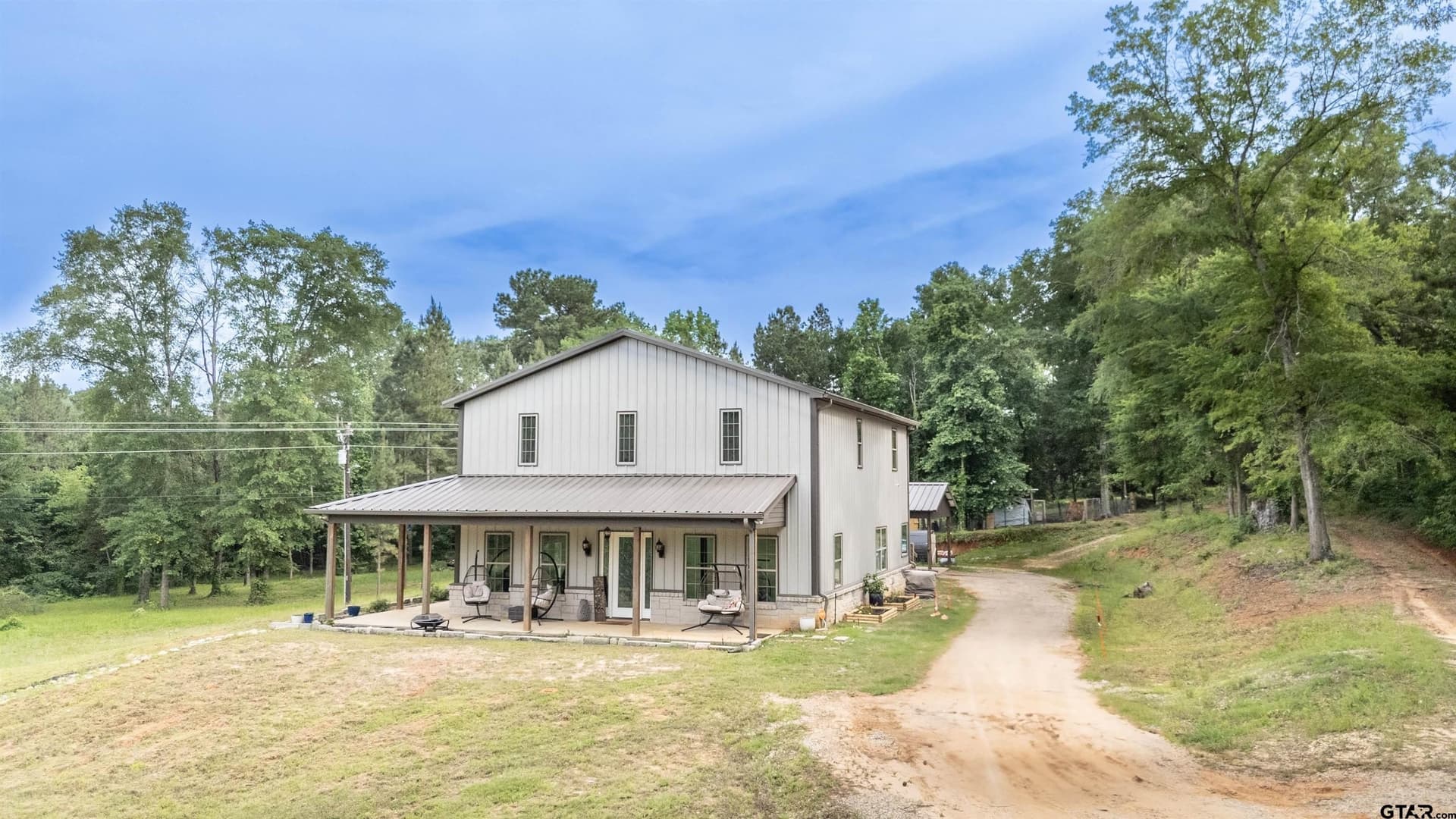 15 acres in Smith County