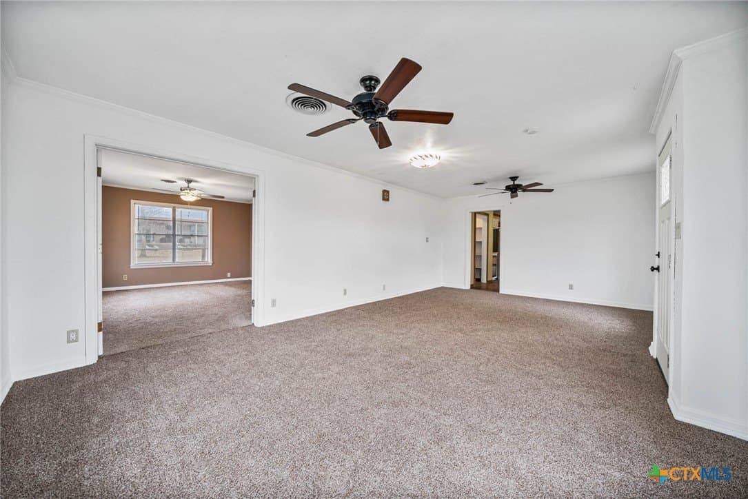 10.05 acres in Robertson County gallery image 4