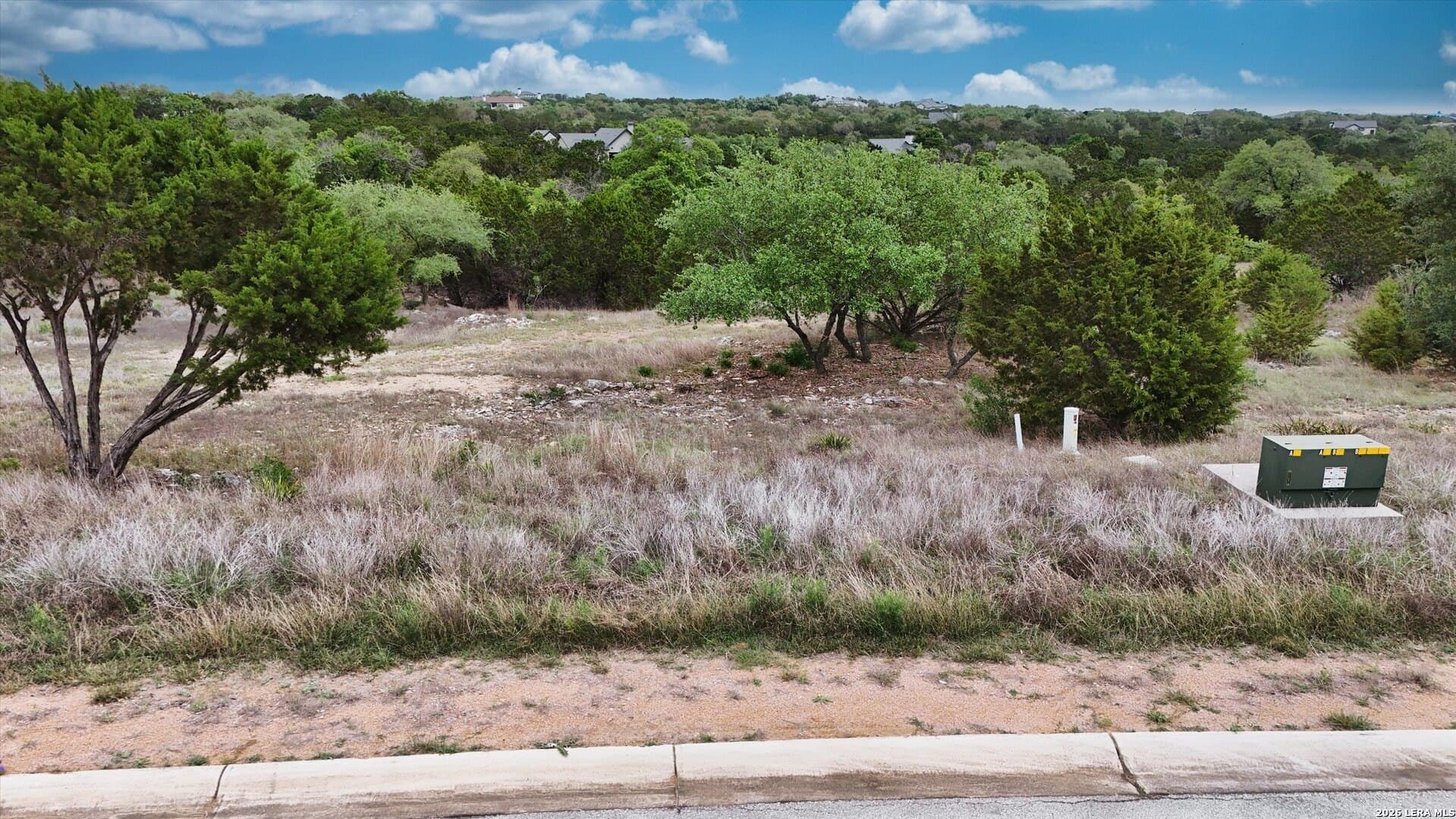0.81 acres in Kendall County - photo 10