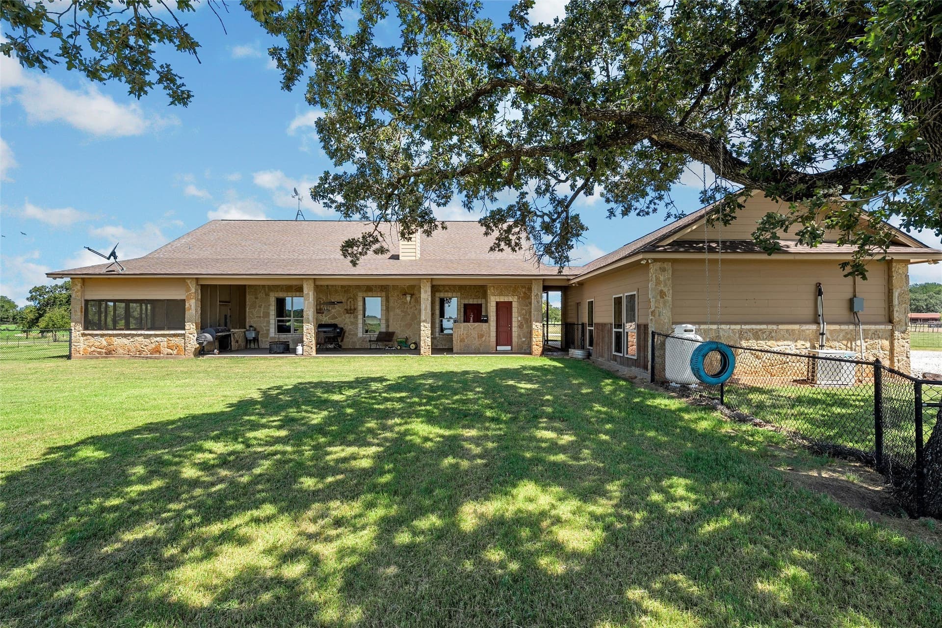 16.12 acres in Hill County - photo 32
