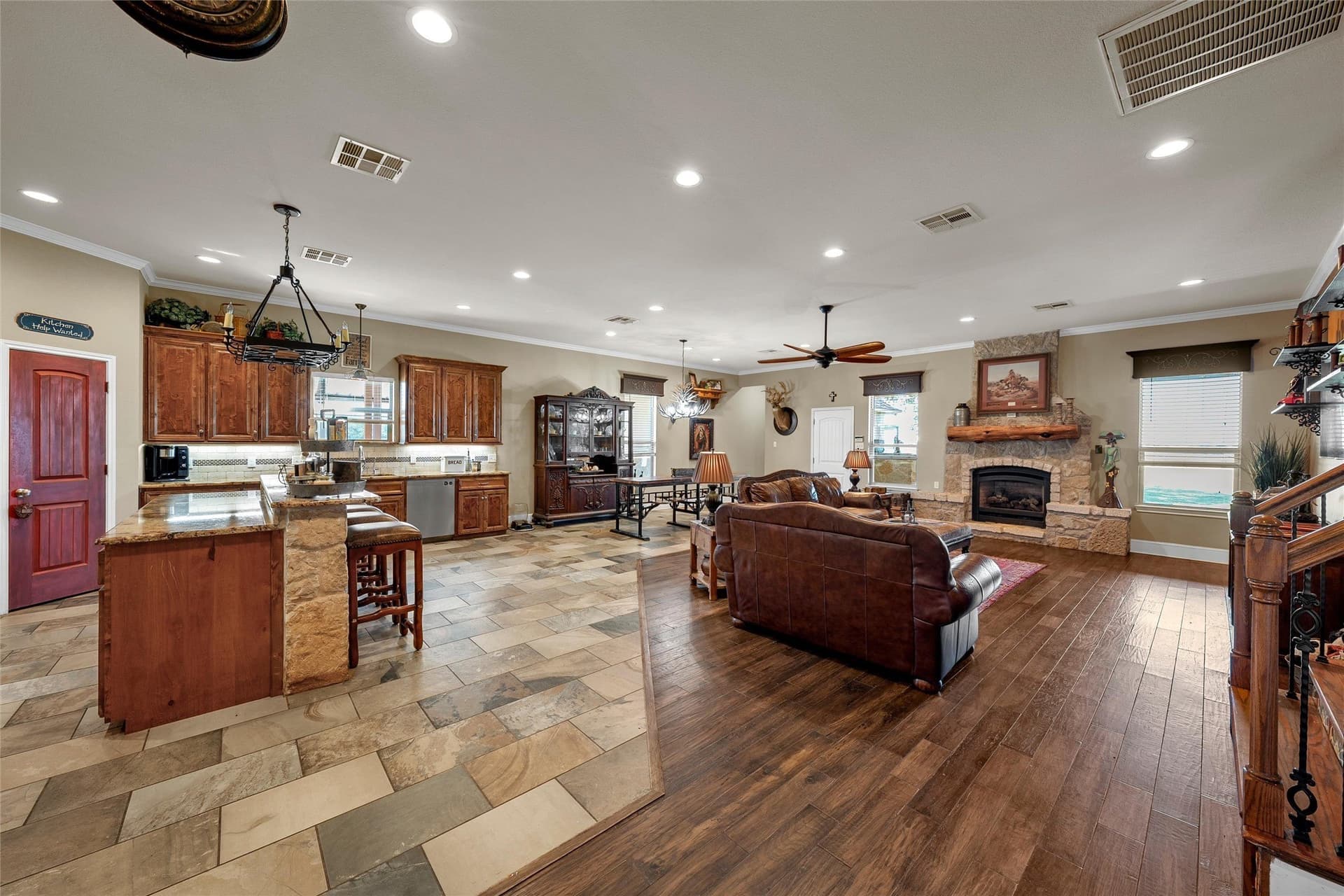 16.12 acres in Hill County - photo 5