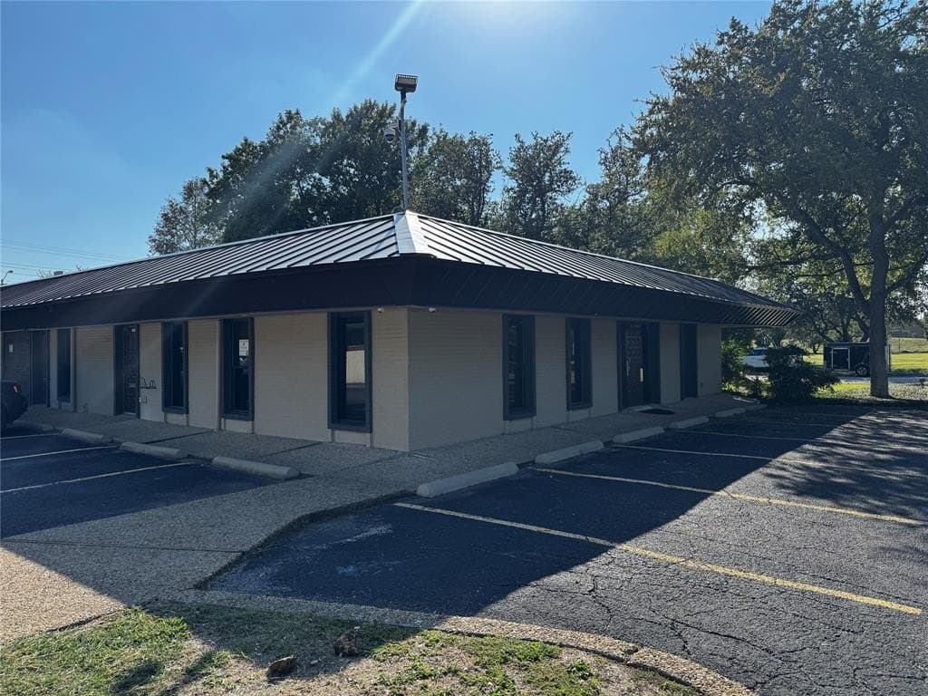 496.46 acres in Dallas County