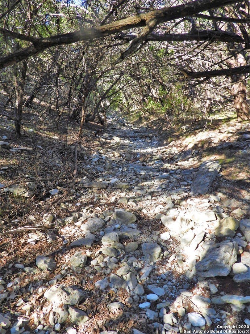 2.24 acres in Bandera County - photo 10