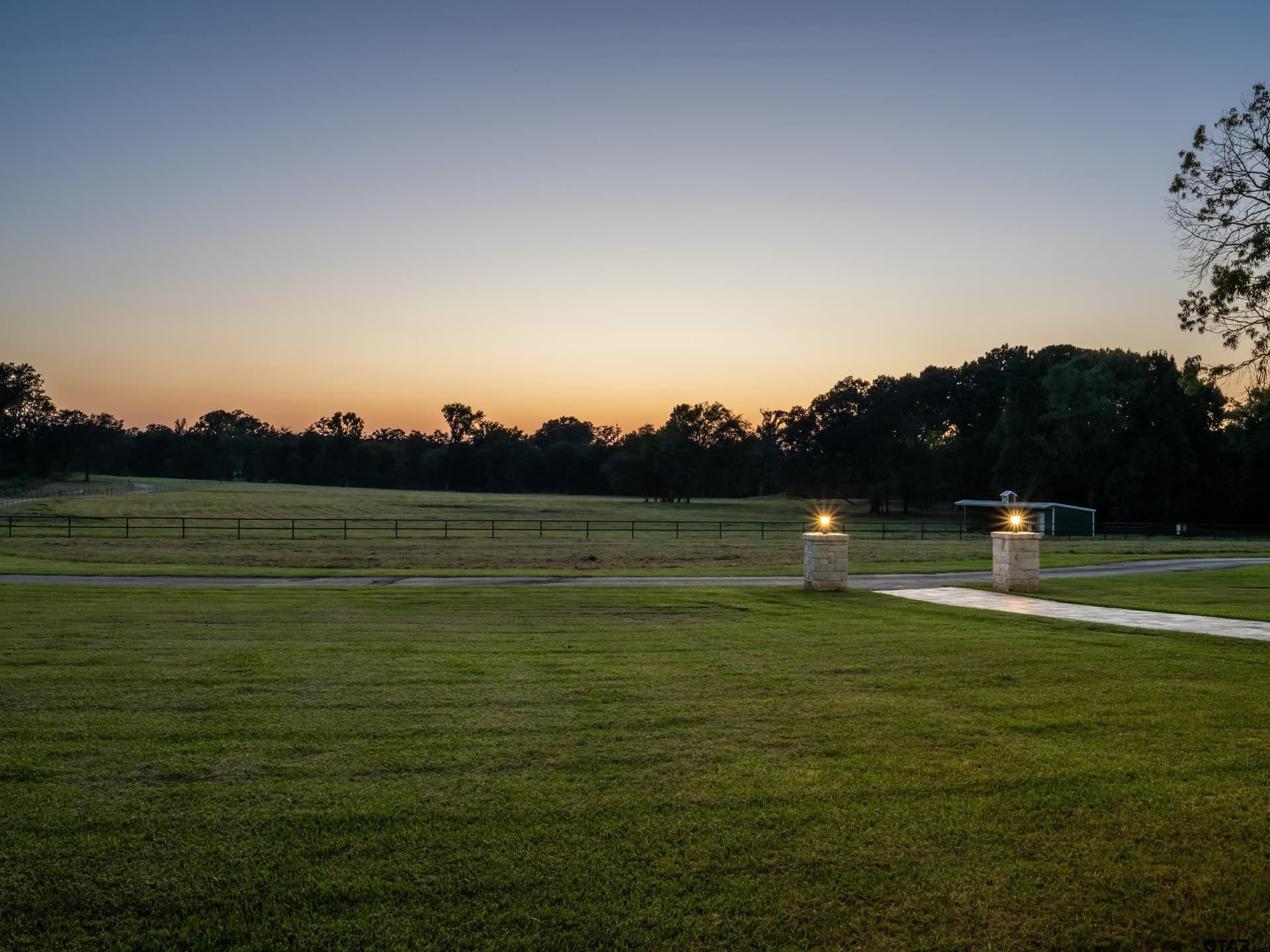 16.66 acres in Smith County - photo 44