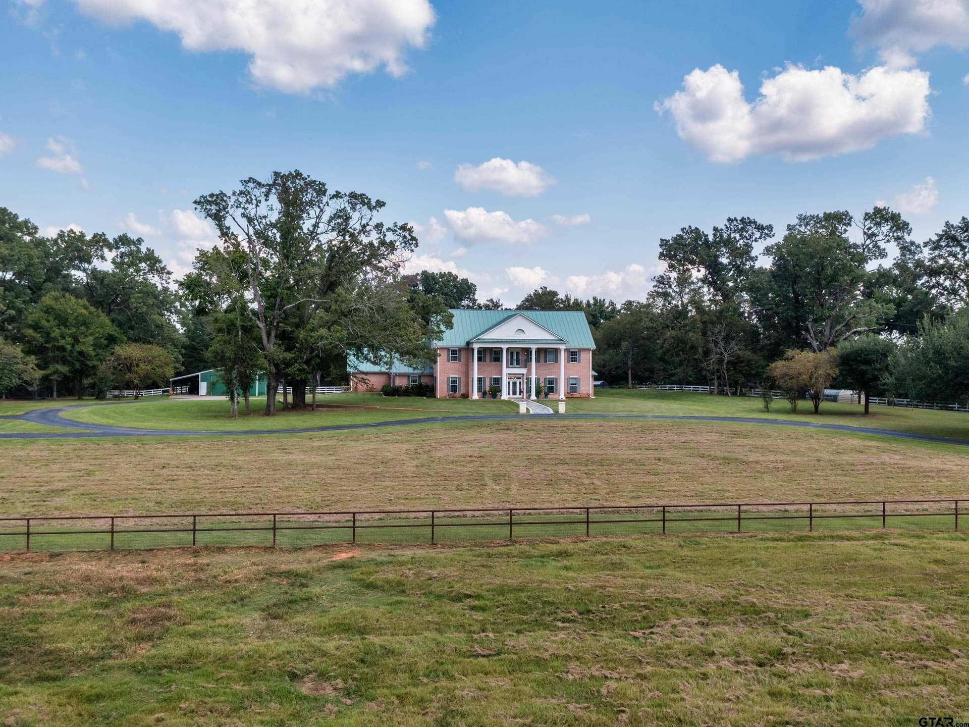 16.66 acres in Smith County