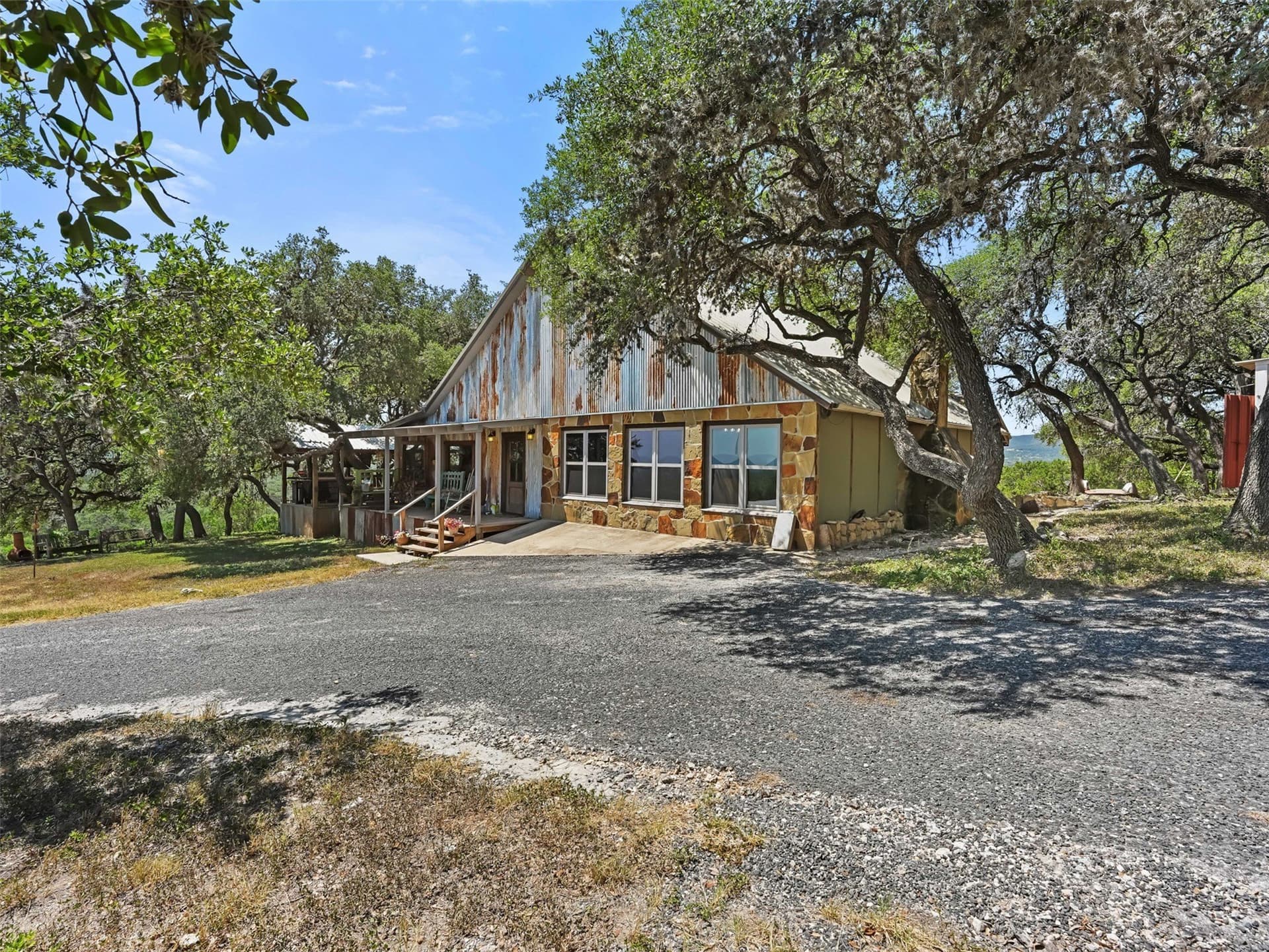 8.79 acres in Real County