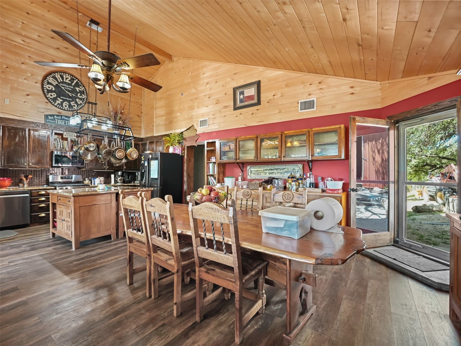 8.79 acres in Real County - photo 3