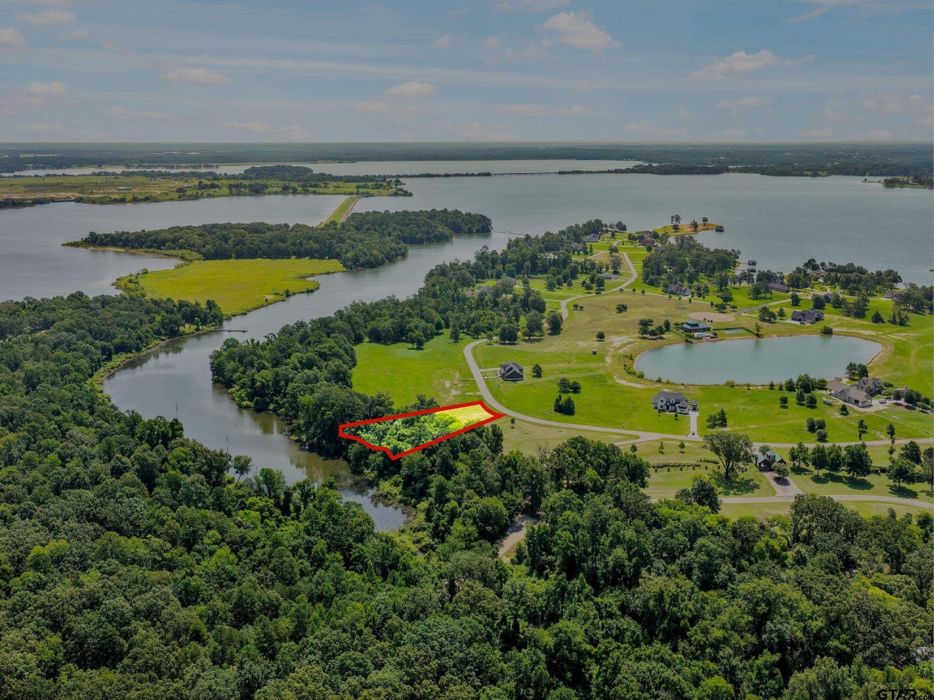 1.13 acres in Titus County gallery image 3