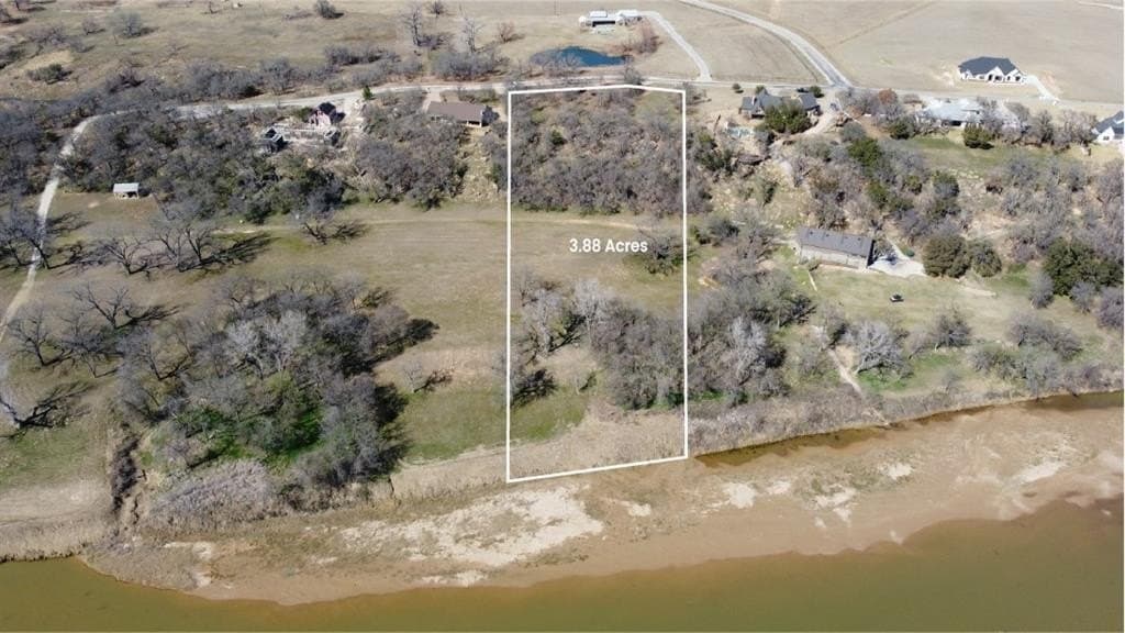 3.88 acres in Parker County