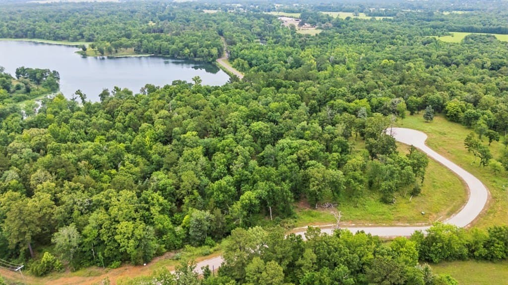 9.35 acres in ANDERSON County - photo 8