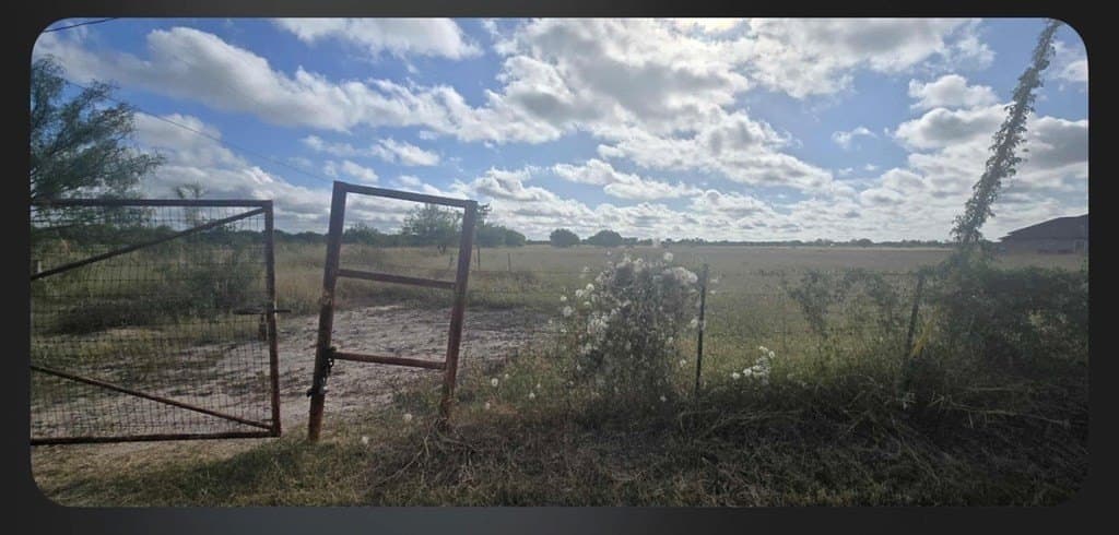 5.1 acres in Maverick County - photo 8