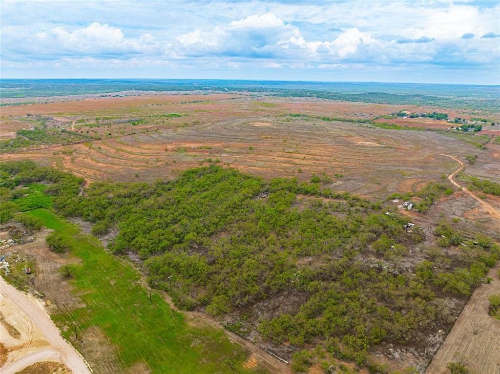 112.5 acres in Nolan County