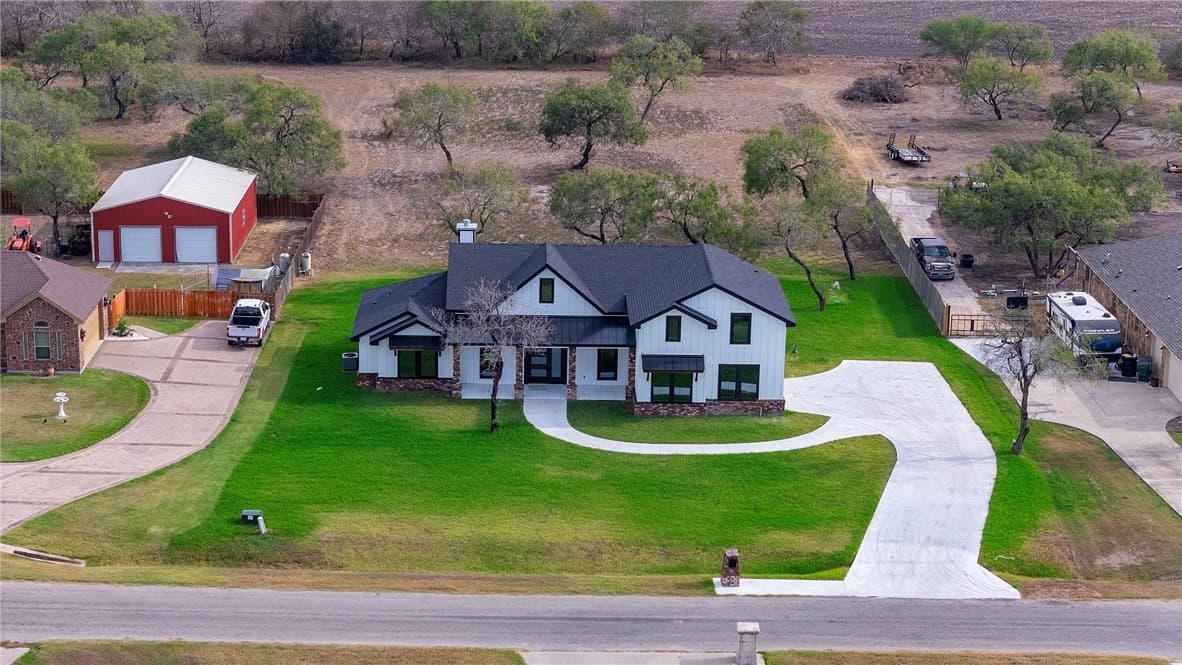56,628 acres in Nueces County - photo 40
