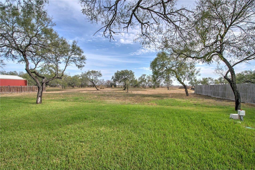56,628 acres in Nueces County - photo 39