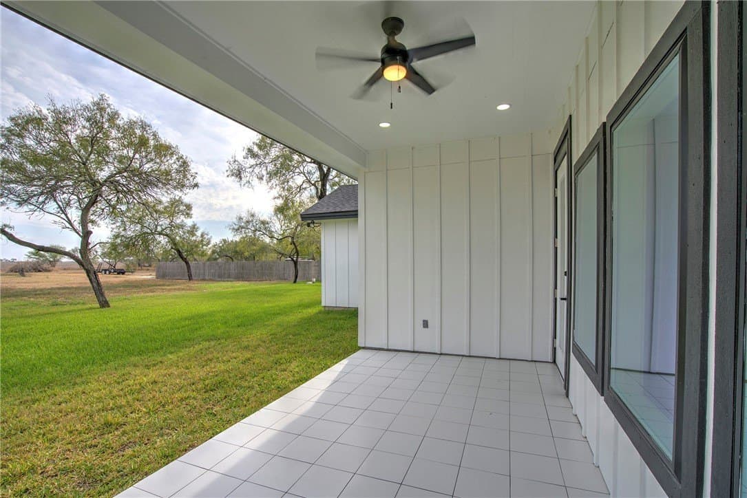56,628 acres in Nueces County - photo 37