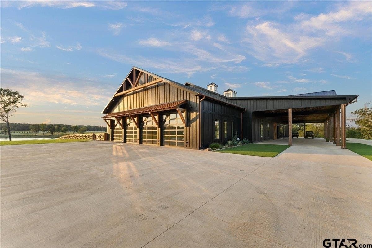 333 acres in Smith County - photo 11