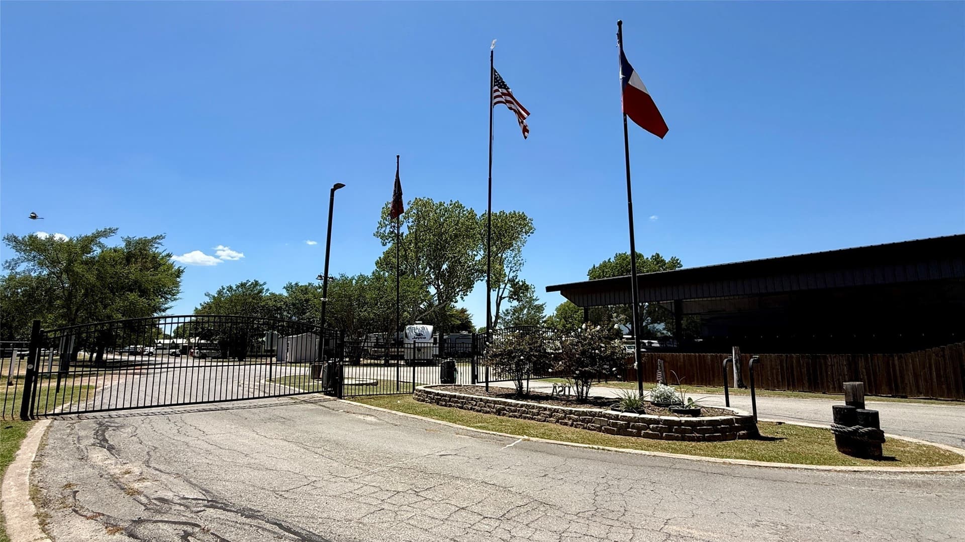 0.06 acres in Navarro County - photo 31
