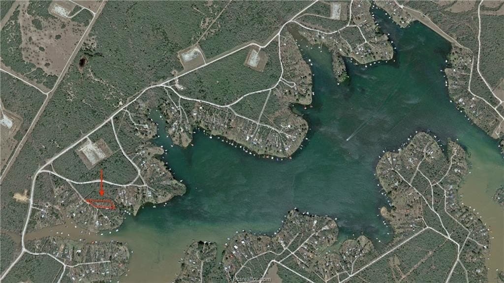 0.76 acres in Robertson County - photo 9