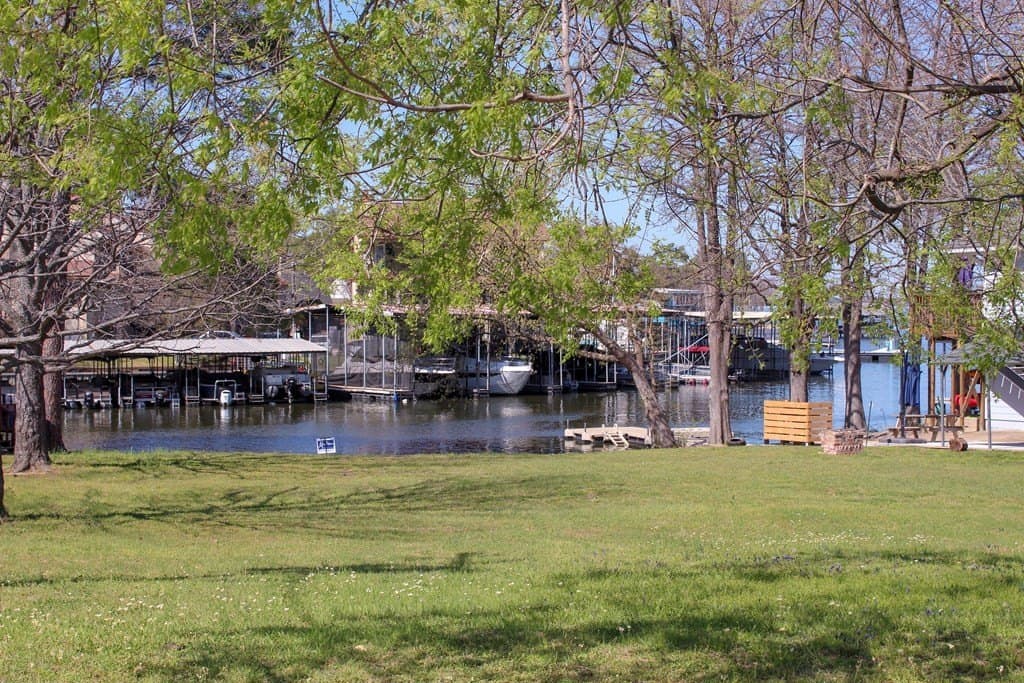 0.27 acres in Henderson County gallery image 2