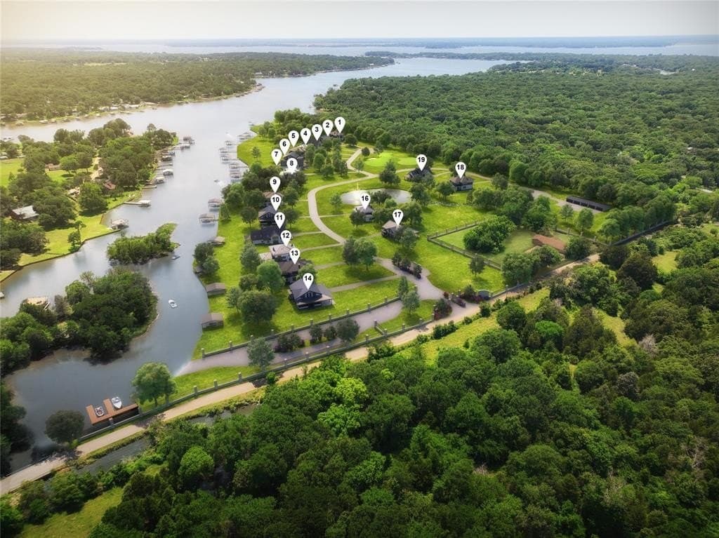 1.77 acres in Henderson County