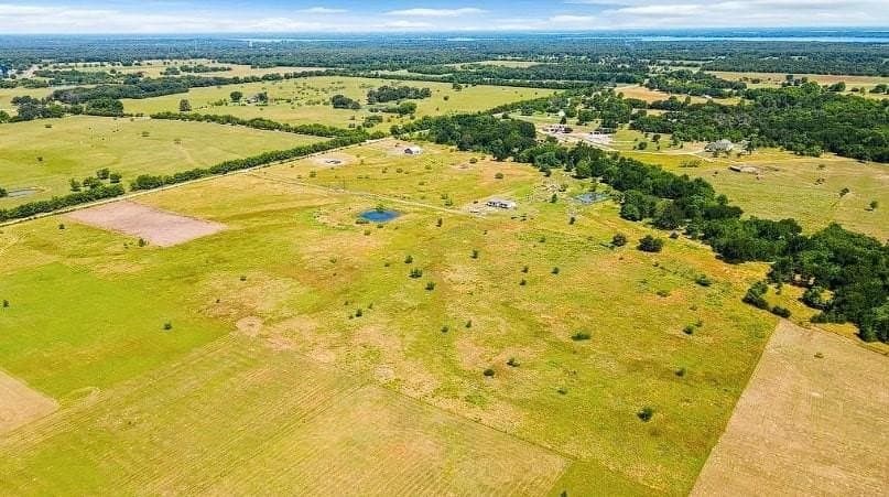 5.7 acres in Van Zandt County gallery image 4