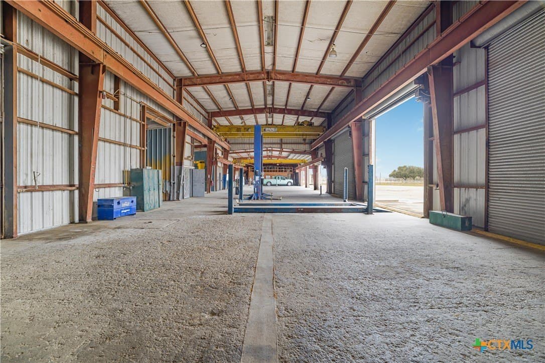 16.2 acres in Victoria County - photo 18