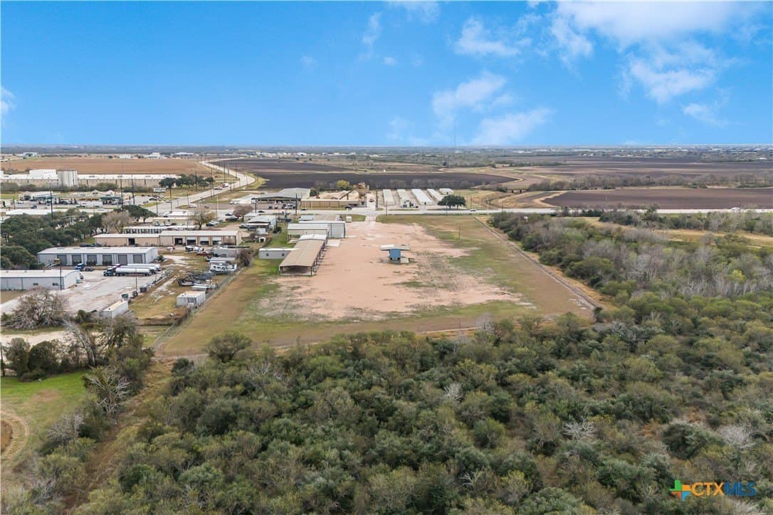 16.2 acres in Victoria County - photo 6