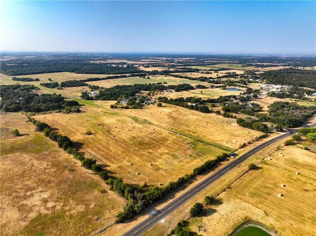 19.81 acres in McLennan County - photo 2
