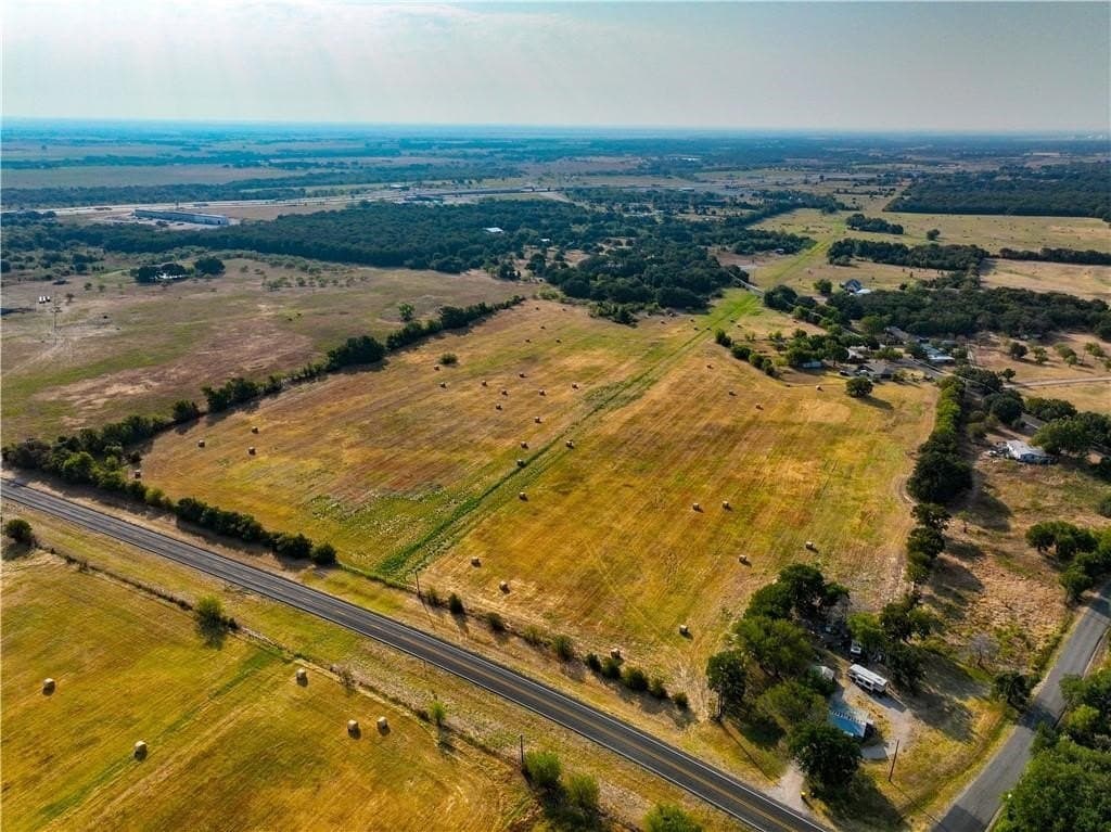 19.81 acres in McLennan County - photo 3