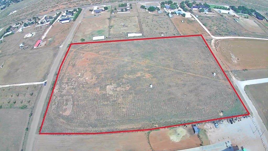 8.77 acres in Gaines County gallery image 3