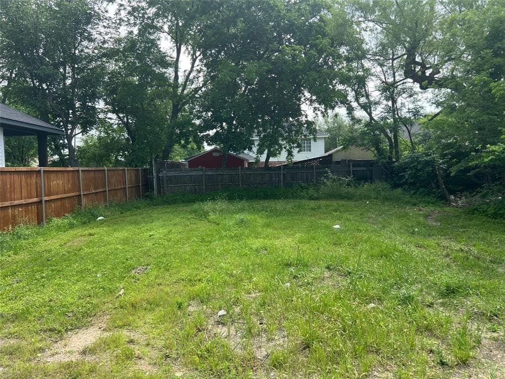 0.14 acres in Dallas County featured view
