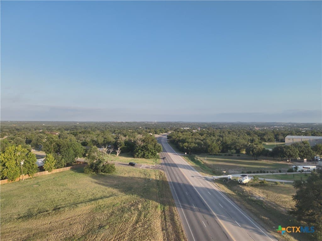 0.5 acres in Lampasas County gallery image 3