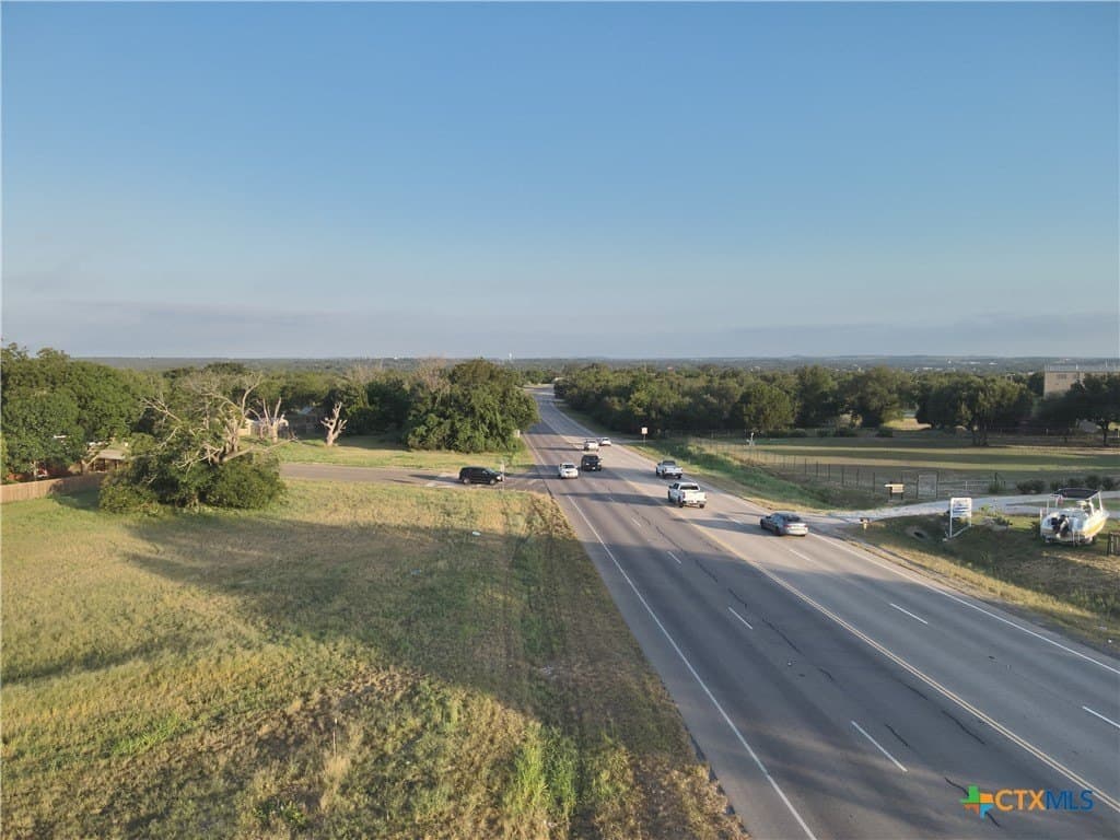 0.5 acres in Lampasas County gallery image 4